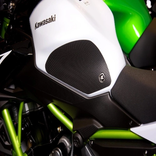 PR0426BL | Kawasaki | Ninja 650/ Z650 | Eazi-Grip | Tank Grip