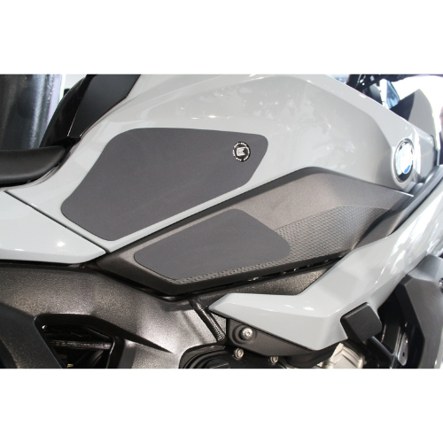 BLK-23806 | BMW | S1000XR | Eazi-Grip | Tank Grip
