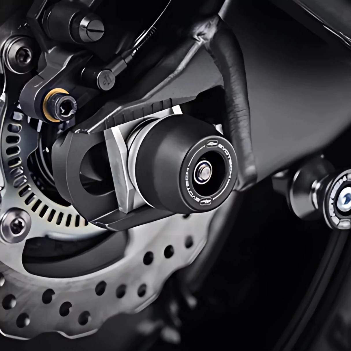 BLK-20581 | Kawasaki | ZX-6R | Evotech | Rear k Protector - Image 2